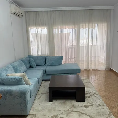 10-th Floor Flat With Stunning View Daire